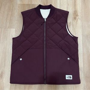North Face Women’s Cuchillo Vest - brand new